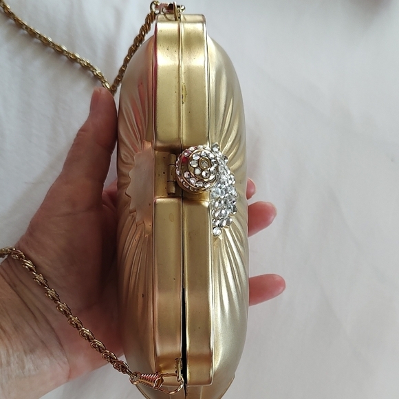 VINTAGE Brushed Gold Tone Crossbody Bag with Rhinestone Embellishment SALE! - Picture 6 of 10